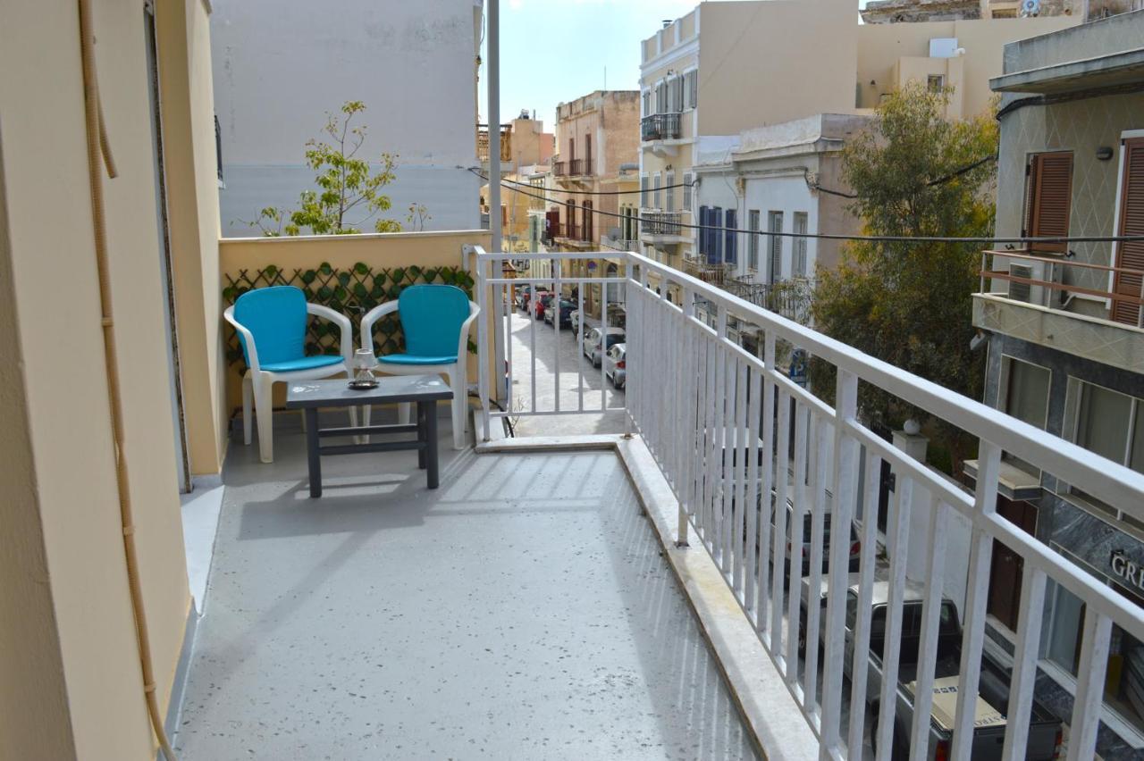 Aggeliki's Apartment Ermoupoli Buitenkant foto